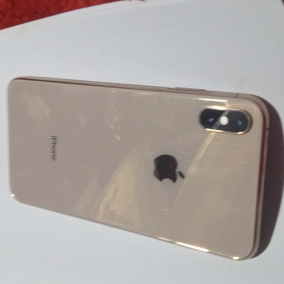 iPhone se - Picture 2 of 2